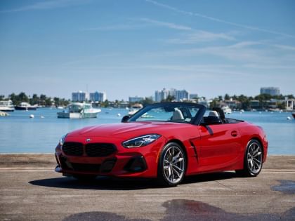 BMW Z4 Price in India 2024, Full Specs & Review | Smartprix